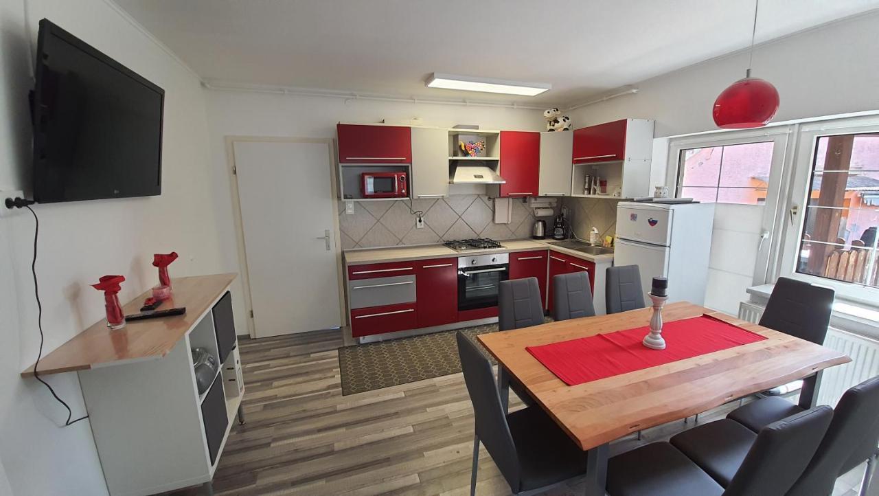 Apartma4Us Μαριμπόρ Εξωτερικό φωτογραφία