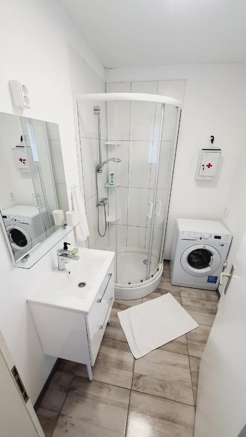 Apartma4Us Μαριμπόρ Εξωτερικό φωτογραφία